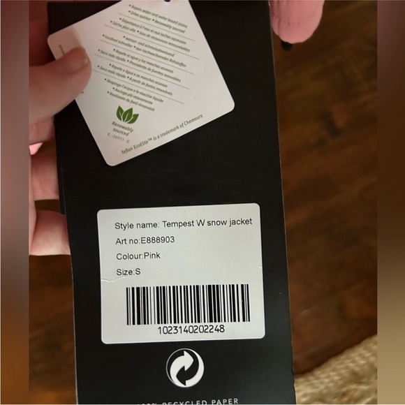 Montec Jacket - Picture 3 of 3